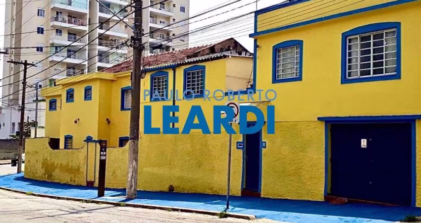 Casa à venda na Rua Engenheiro Prudente, 16, Cambuci, São Paulo