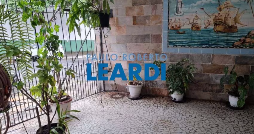 Casa à venda na Rua Traituba, 314, Saúde, São Paulo
