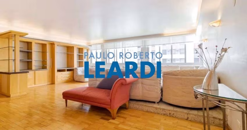 Apartamento à venda na Alameda Casa Branca, 844, Jardim América, São Paulo