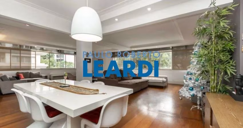 Apartamento à venda na Rua Antônio Carlos, 635, Consolação, São Paulo