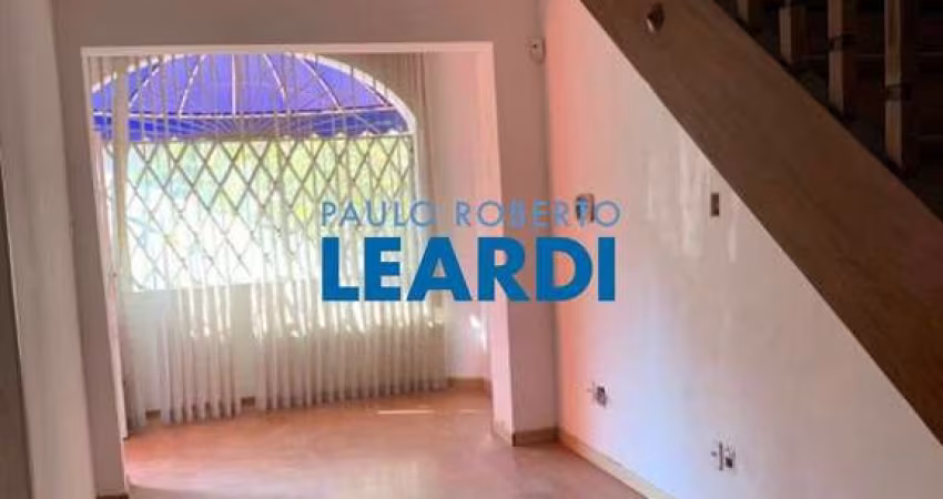 Casa à venda na Rua Parintins, 41, Barra Funda, São Paulo