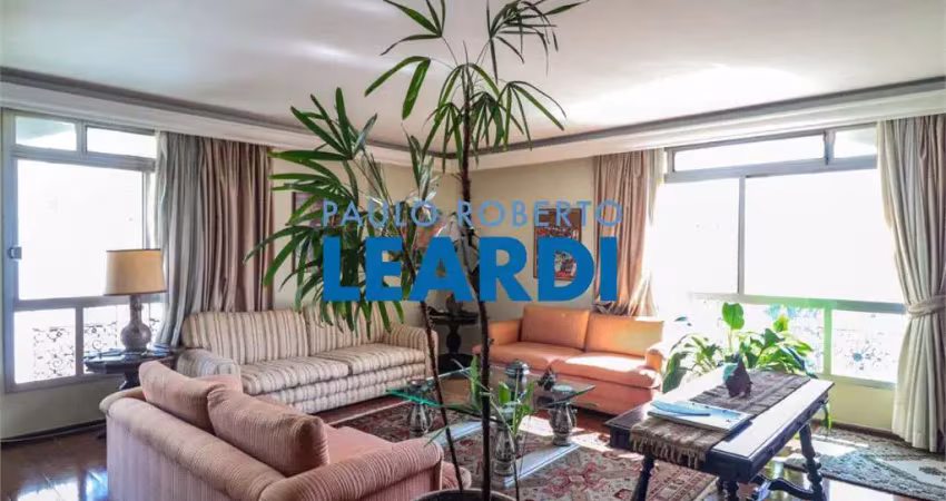 Apartamento à venda na Alameda Joaquim Eugênio de Lima, 1642, Jardim Paulista, São Paulo