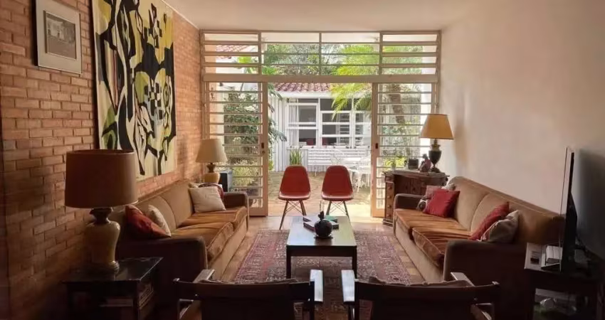 Casa com 3 quartos à venda na Rua Bauru, 533, Pacaembu, São Paulo