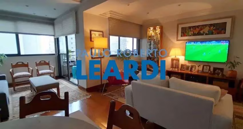Apartamento à venda na Rua Loureiro da Cruz, 121, Aclimação, São Paulo