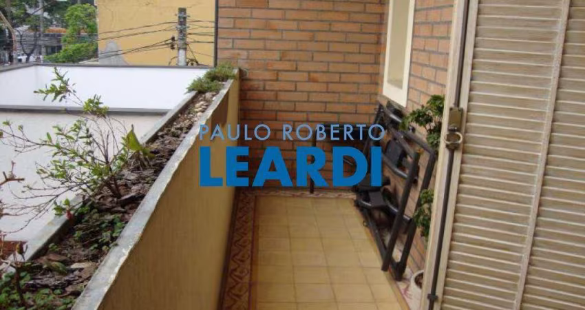 Casa à venda na Rua João Ramalho, 953, Perdizes, São Paulo