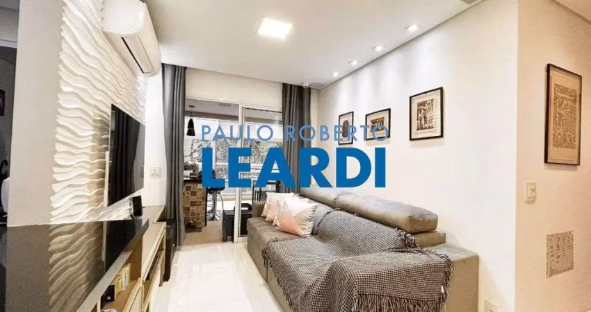 Apartamento à venda na Rua Nilo, 170, Aclimação, São Paulo