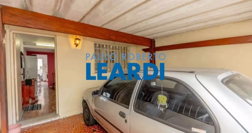 Casa à venda na Rua General Chagas Santos, 206, Saúde, São Paulo