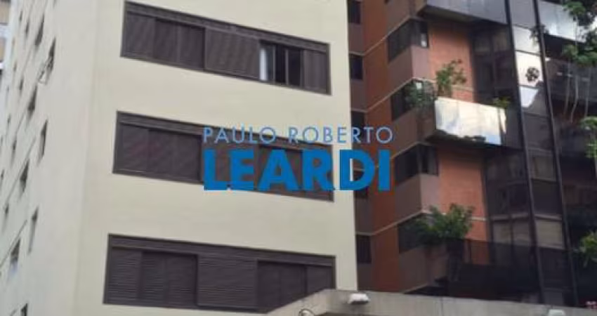 Apartamento à venda na Rua Itacema, 85, Itaim Bibi, São Paulo