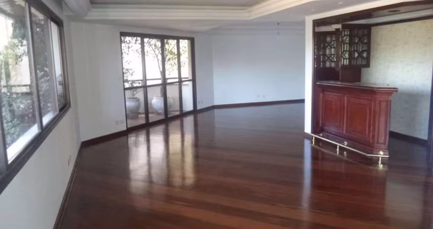 Apartamento com 4 quartos para alugar na Rua Atibaia, 136, Pacaembu, São Paulo