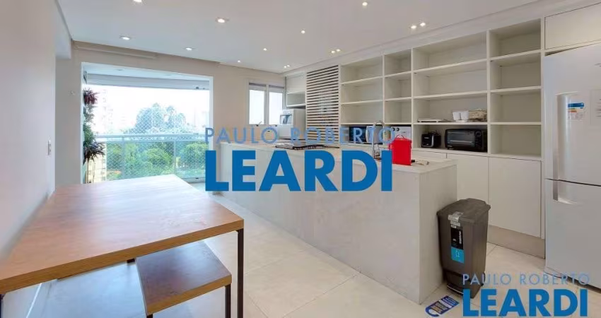 Apartamento à venda na Rua Caio Prado, 363, Consolação, São Paulo