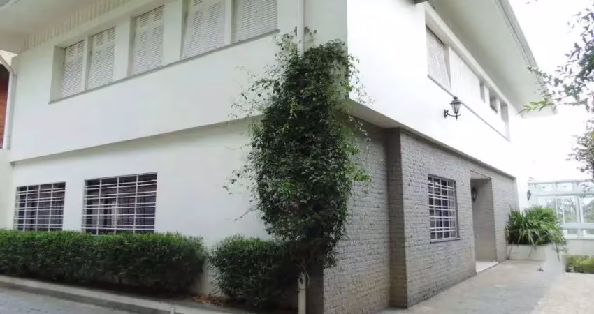 Casa com 3 quartos à venda na Rua Itaperuna, 106, Pacaembu, São Paulo