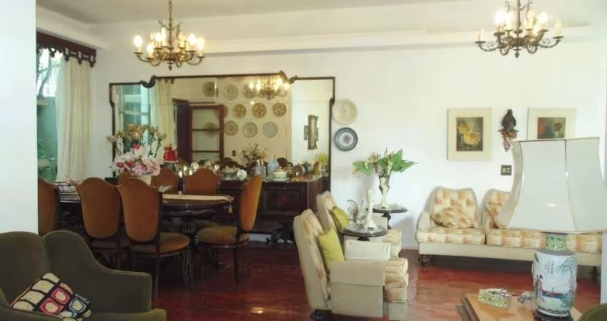 Casa com 3 quartos à venda na Rua Plínio de Morais, 253, Sumaré, São Paulo