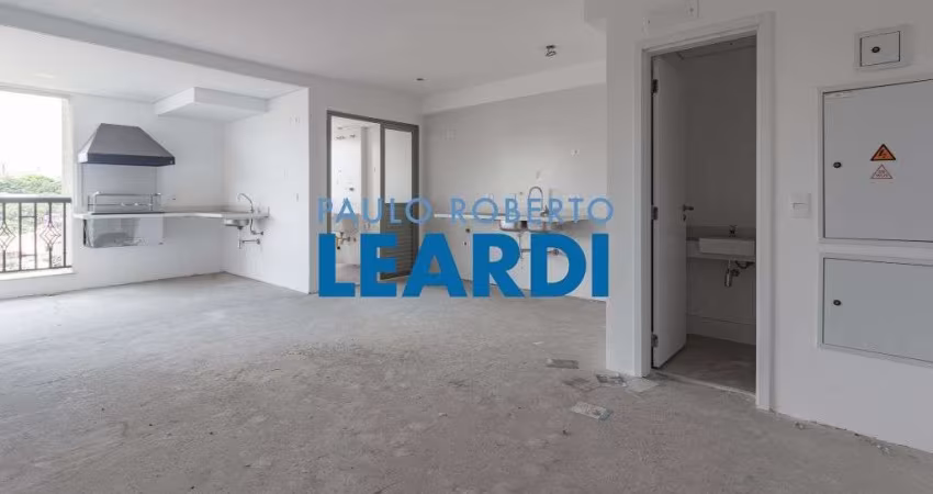 Apartamento à venda na Rua Cuevas, 100, Lapa, São Paulo