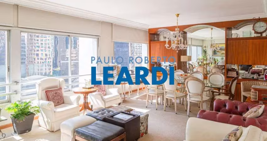 Apartamento à venda na Avenida Paulista, 1207, Bela Vista, São Paulo