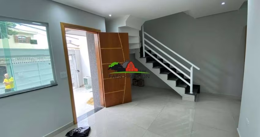 Sobrado novo 154 m² 2 suítes 2 vagas à venda na Vila Curuçá Santo André