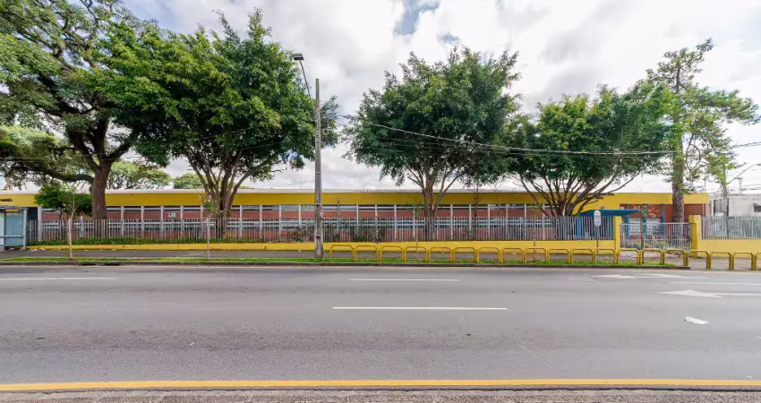 Imóvel Comercial Térreo para Alugar em Curitiba