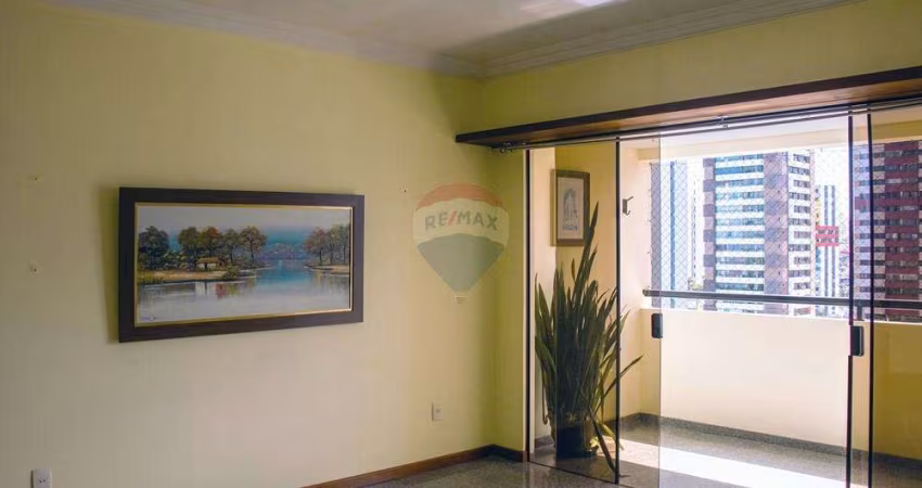Belíssimo apartamento para venda na avenida Lucaia, Rio Vermelho - 4/4, 2 suítes, infraestrutura completa, 2 vagas de garagem, segurança 24h