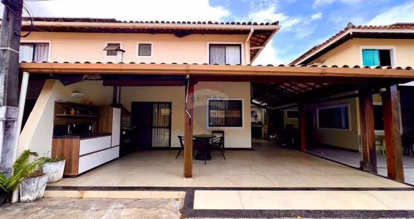 Casa com 4 quartos para alugar na Alameda Praia Ville, 24, Piatã, Salvador