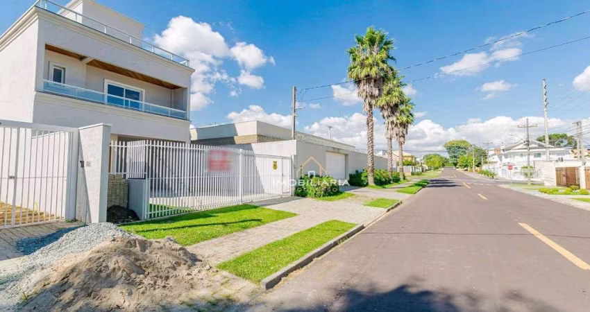 Sobrado com 3 dormitórios à venda, 186 m² por R$ 930.000,00 - Portão - Curitiba/PR