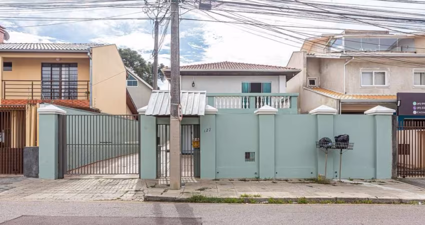 Casa com 3 dormitórios à venda, 151 m² por R$ 680.000 - Santa Cândida - Curitiba/PR
