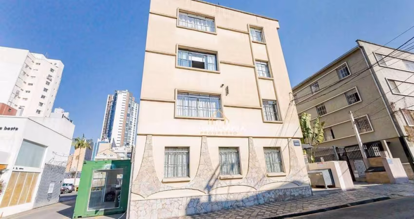 Apartamento com 3 dormitórios para alugar, 99 m² por R$ 3.109,00/mês - Centro - Curitiba/PR
