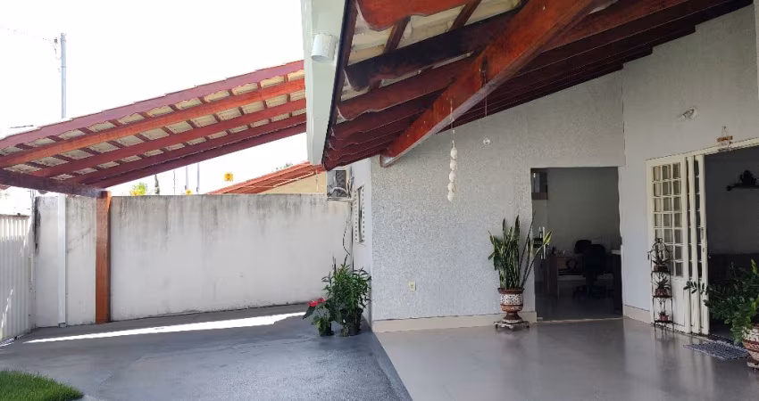 Casa com 3 quartos  e escritório a venda em Caldas Novas, Goiás