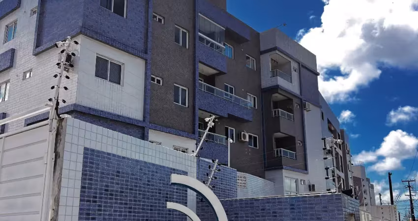 Apartamento térreo com área privativa bairro dos colibris