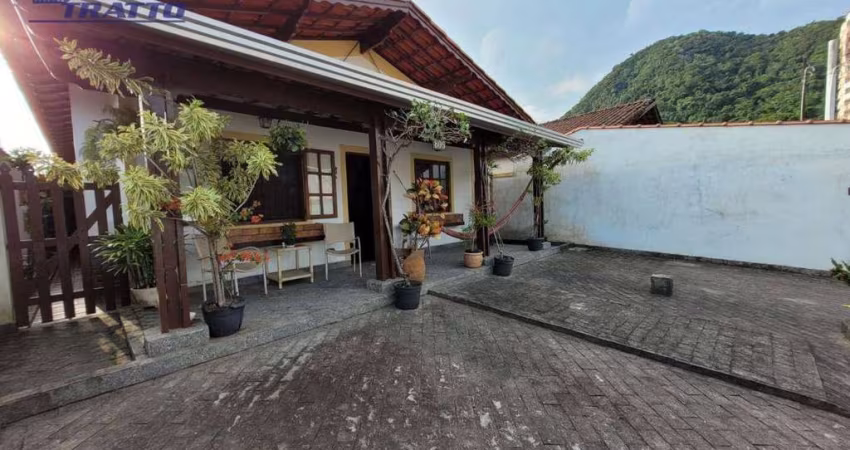 Casa com 4 dormitórios à venda, 180 m² por R$ 1.500.000,00 - Canto do Forte - Praia Grande/SP