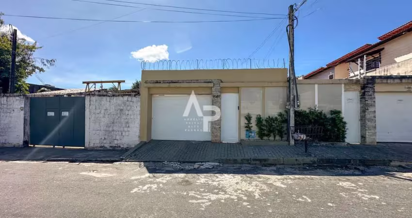 Casa duplex à venda no bairro Sapiranga - Fortaleza/CE