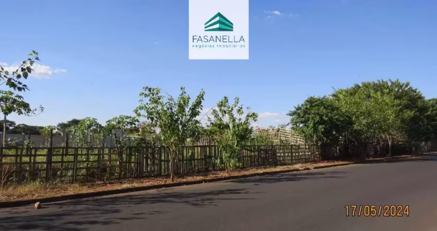 Terreno comercial à venda no Conjunto Habitacional Victório de Santi, Araraquara 