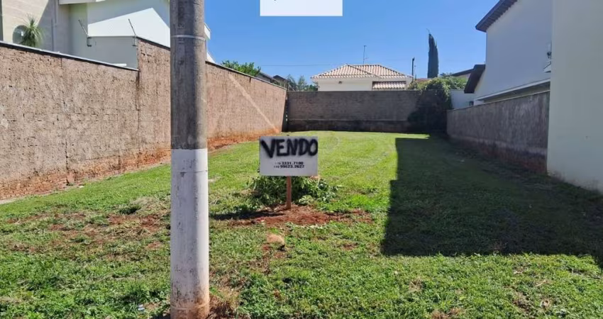 Terreno à venda no Jardim dos Flamboyants, Araraquara 