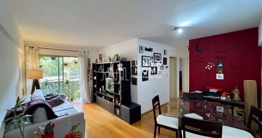 Apartamento à venda na vila olímpia de 68m², 2 dormitórios, varanda e 1 vaga de garagem.