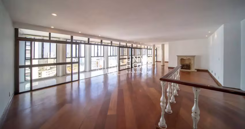 Apartamento sofisticado a poucos metros da paulista.  3 vagas e 215 m² com varanda.