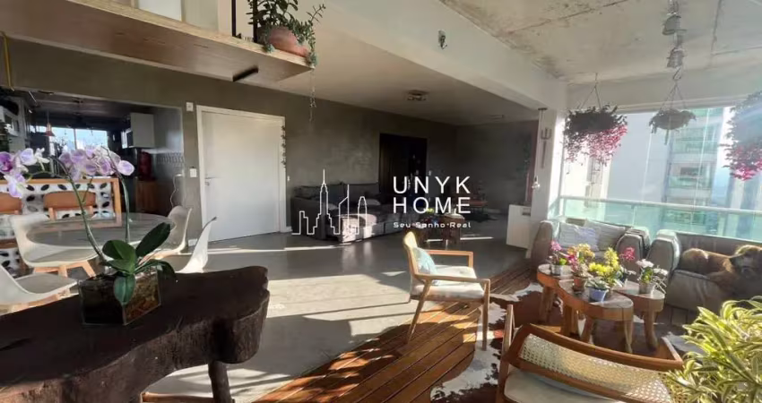 Apartamento a venda com varanda gourmet e 2 suítes em condomínio clube