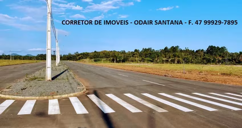 Terreno comercial à venda na Rua Geralda Oliveira Luis, 23, Paranaguamirim, Joinville