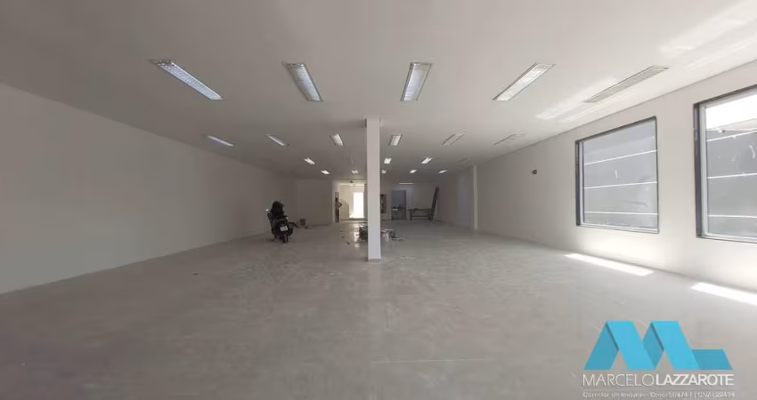 Loja com sobreloja, 495 m² total, na Guilhermina em Praia Grande