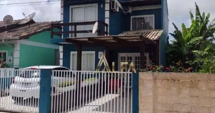 Sobrado com 3 dormitórios à venda, 79 m² por r$ 850.000,00 - armação - penha/sc