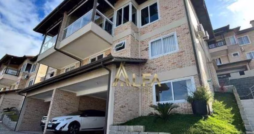 Casa com vista mar em condomínio fechado - ITAPEMA SC