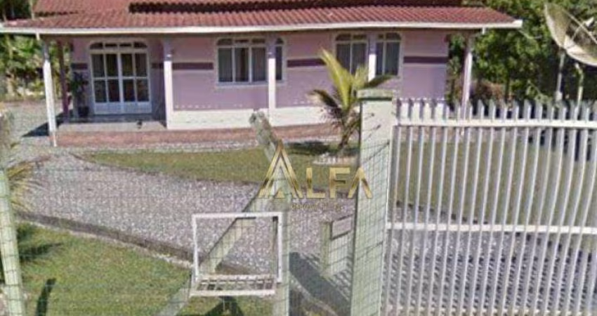 Casa com localização prívilegiada, terreno com mais de 1000 m².