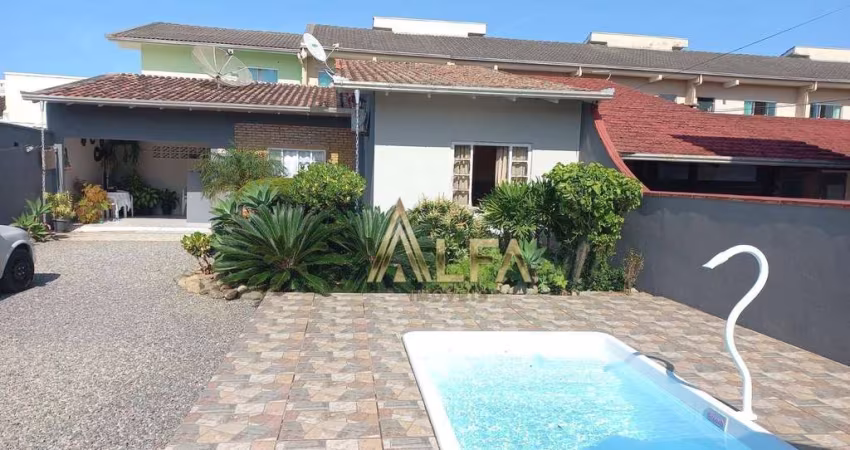 Casa com piscina no Gravatá
