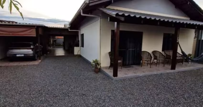 Casa com 6 dormitórios à venda, 200 m² por r$ 850.000 - praia de armação do itapocorói - penha/sc