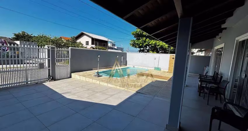 Casa com 4 quartos à venda na Rua Fúlvio Pinto, 57, Meia Praia, Navegantes
