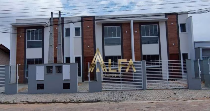 Sobrado com 3 dormitórios sendo 1 suíte  à venda, 100 m² por R$ 629.000 - Meia Praia - Navegantes/SC
