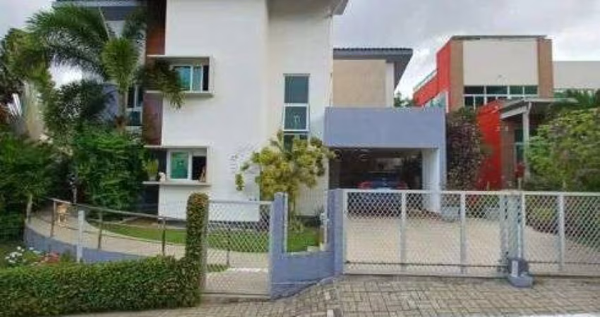 Excelente casa em condomínio fechado, localizado em Aldeia.