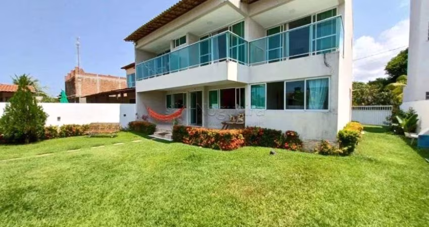 Excelente casa duplex mobiliada localizado em Praia dos Carneiros