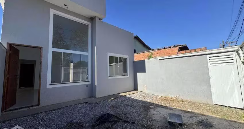 Casa para venda em rio das ostras, mar y lago, 2 dormitórios, 1 suíte, 2 banheiros, 1 vaga