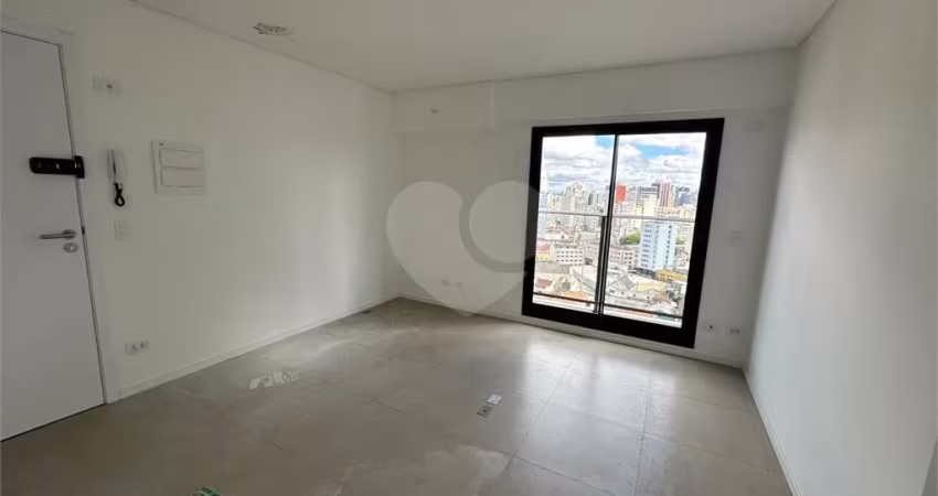 Studio à Venda no Centro de Curitiba – Andar Alto com Vista Incrível!