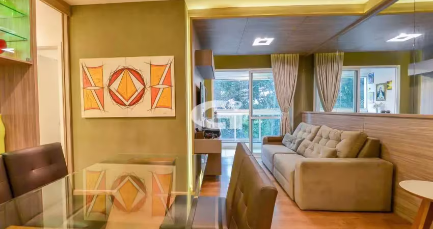 Apartamento mobiliado no bacacheri, 3 quartos sendo 1 suíte e 3 vagas - pronto para morar