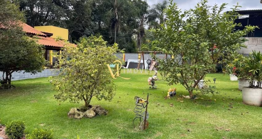 Chácara / sítio com 2 quartos à venda na Rua Va Massafera, 225, Jardim Caiapia, Cotia