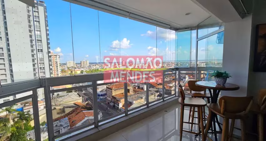 Apartamento com vista baia, 162m2, todo decorado, armários, porcelanato, piscina.
